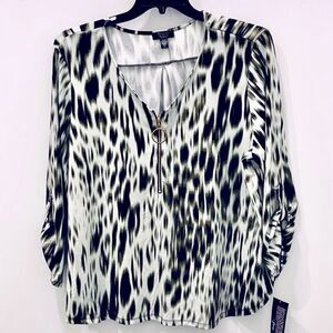 NWT Mackenzie & James 3X White Black Animal Print Convertible Sleeve Blouse Top